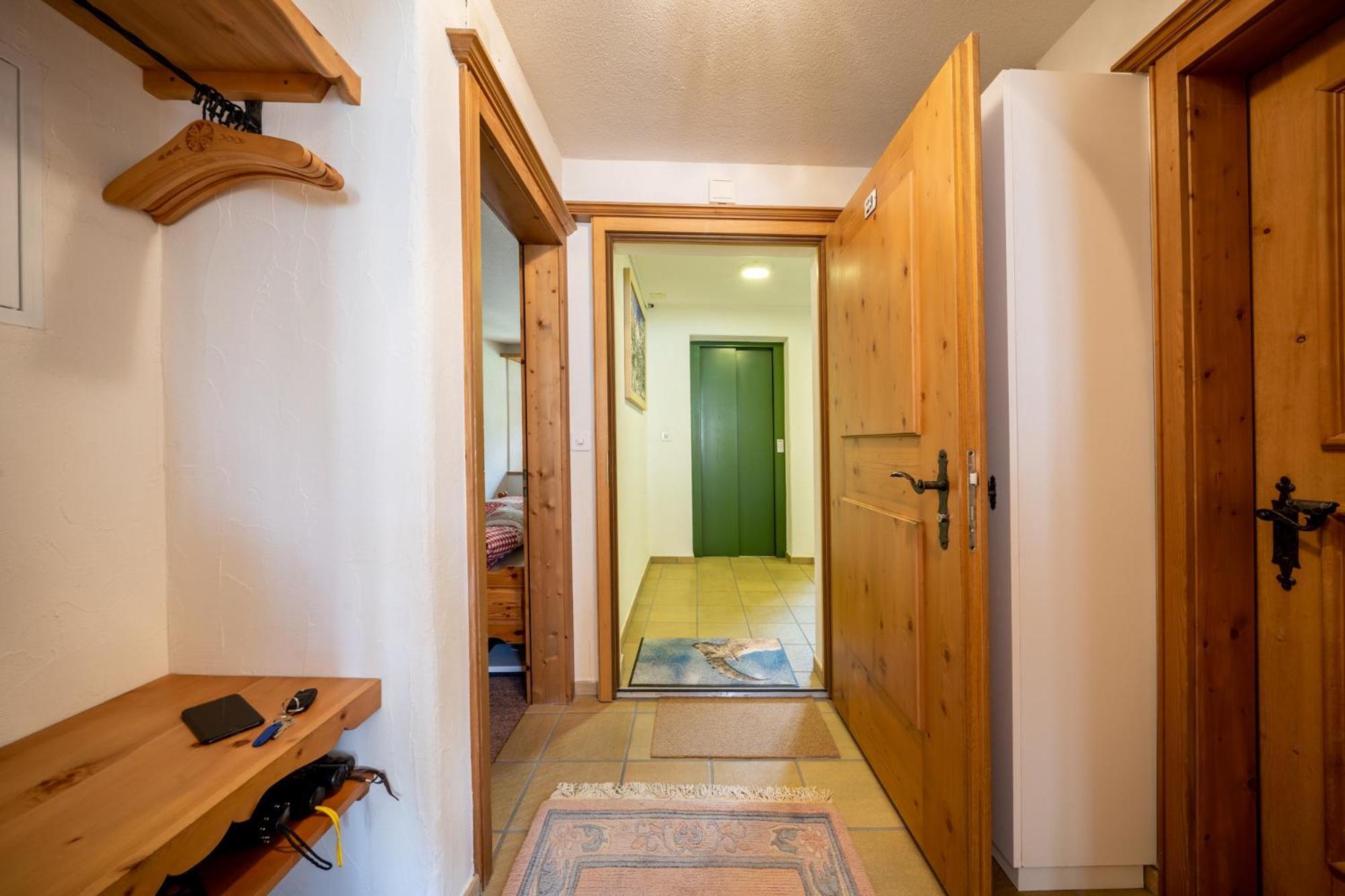 Chasa Plazza Gronda Apartman Lavin Kültér fotó