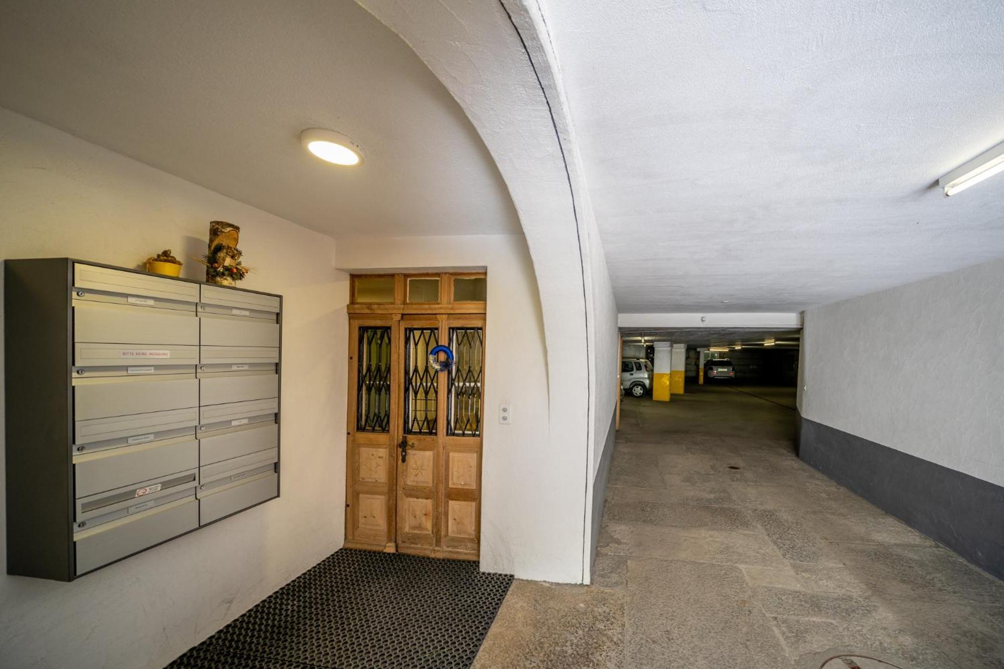 Chasa Plazza Gronda Apartman Lavin Kültér fotó