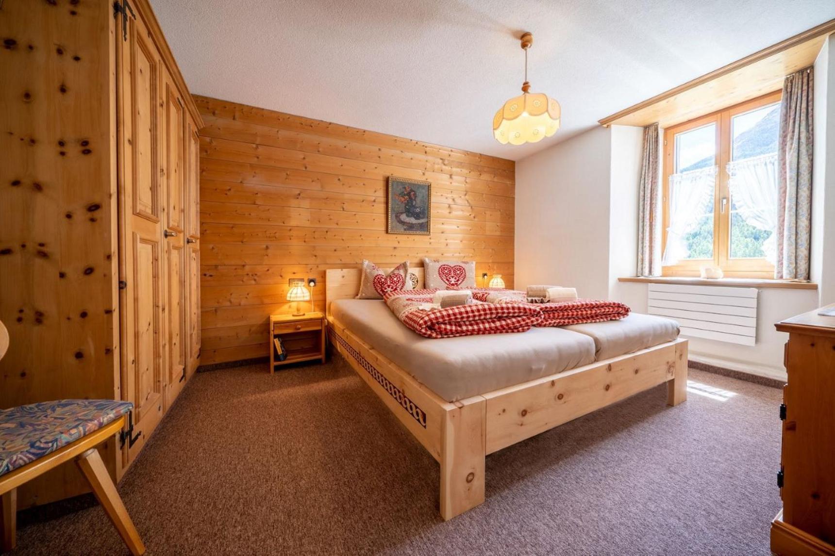 Chasa Plazza Gronda Apartman Lavin Kültér fotó
